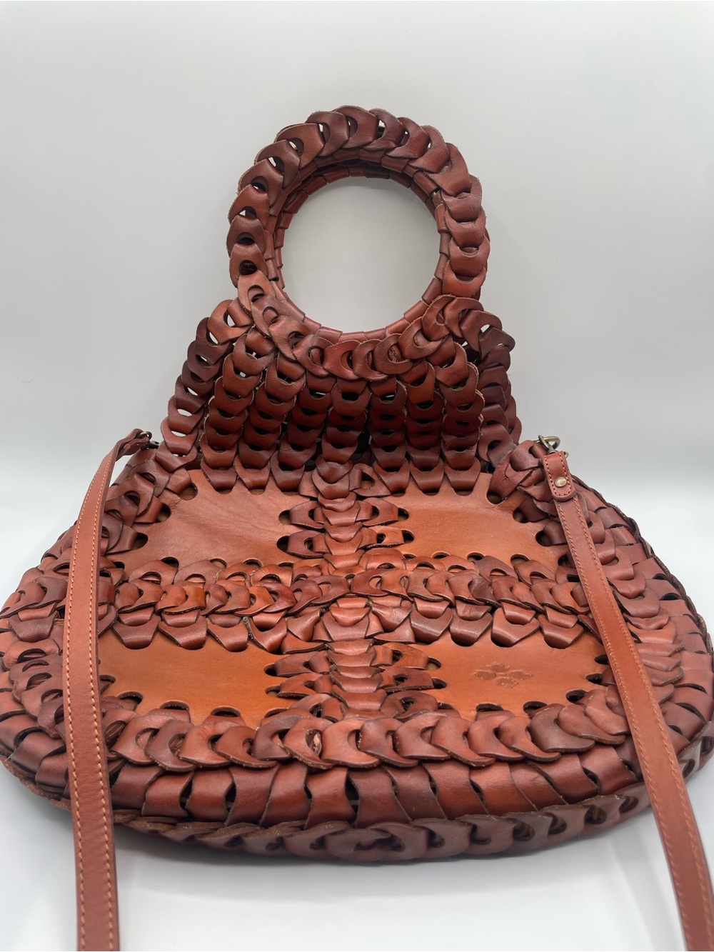 Patricia Nash PISTICCI Chainlink Full-Grain Leather Shoulder Bag w/Round Handle